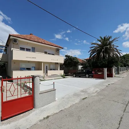 Daire Apriori - Free Parking