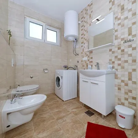 Apriori - Free Parking Zadar