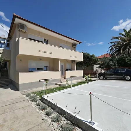 Apartment Apriori - Free Parking *